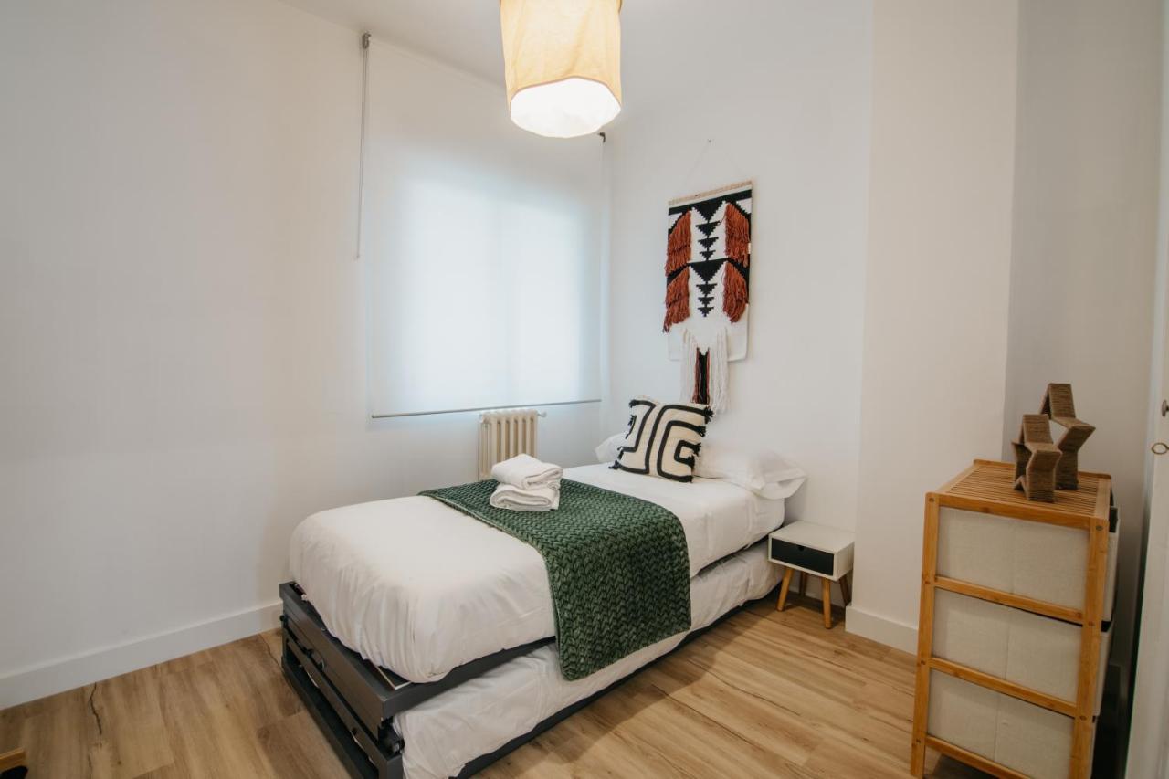 Tuguest Pedro Antonio II Apartment Granada Bagian luar foto